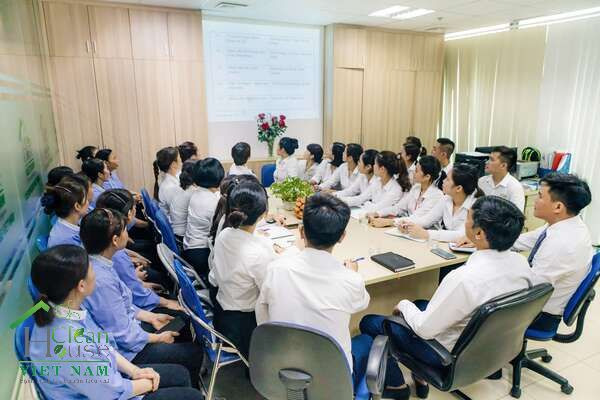 Cleanhouse có nhiều năm kinh nghiệm trong lĩnh vực vệ sinh công nghiệp
