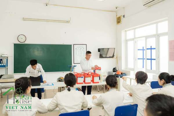 Đội ngũ nhân sự của Cleanhouse được đào tạo bài bản
